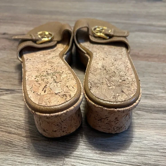 Stuart Weitzman Brown Leather Cork Wedges Gold Buckle Sandals Size 6.5 - Picture 4 of 8
